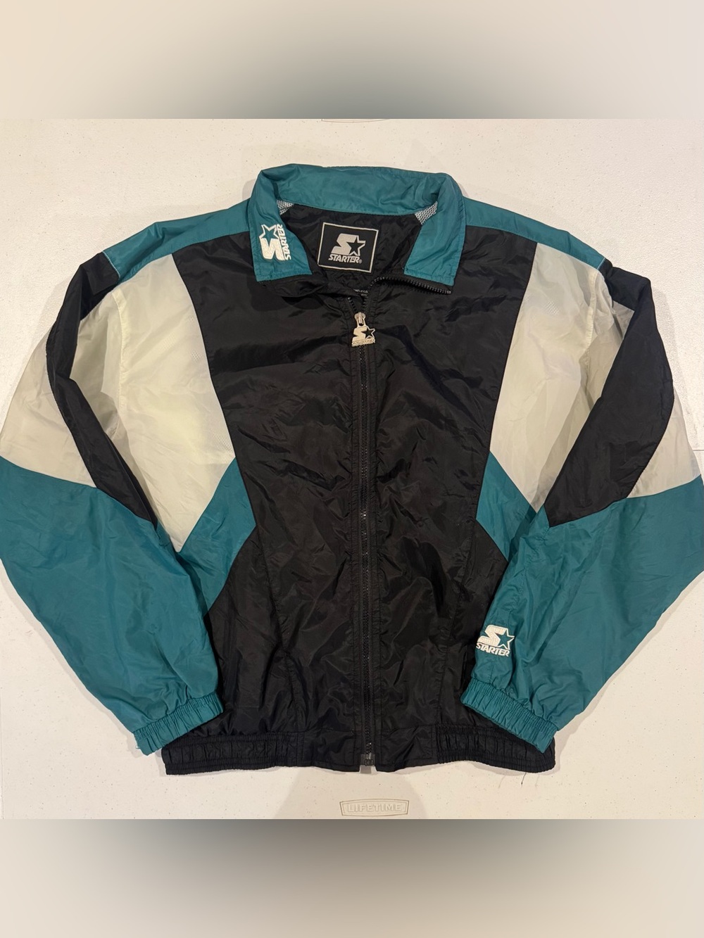 Vintage STARTER Jacket size medium